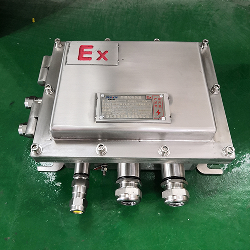 防爆不銹鋼控制箱、316不銹鋼配電箱、304不銹鋼配電箱、防爆不銹鋼接線(xiàn)箱、防爆控制箱