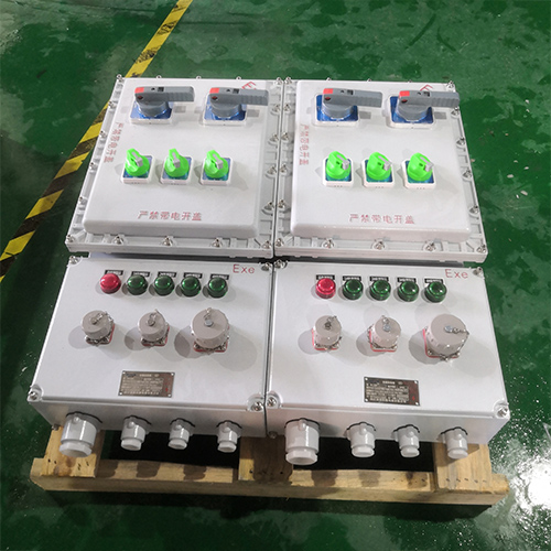 防爆照明動(dòng)力配電箱、現(xiàn)場防爆配電箱、現(xiàn)場防爆配電柜、防爆操作箱、防爆檢修箱