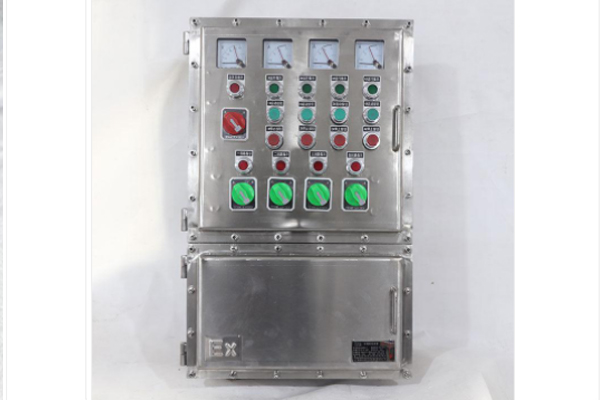 不銹鋼防爆配電箱，化工不銹鋼防爆配電箱，粉塵專(zhuān)用不銹鋼防爆配電箱，煉化廠不銹鋼防爆配電箱